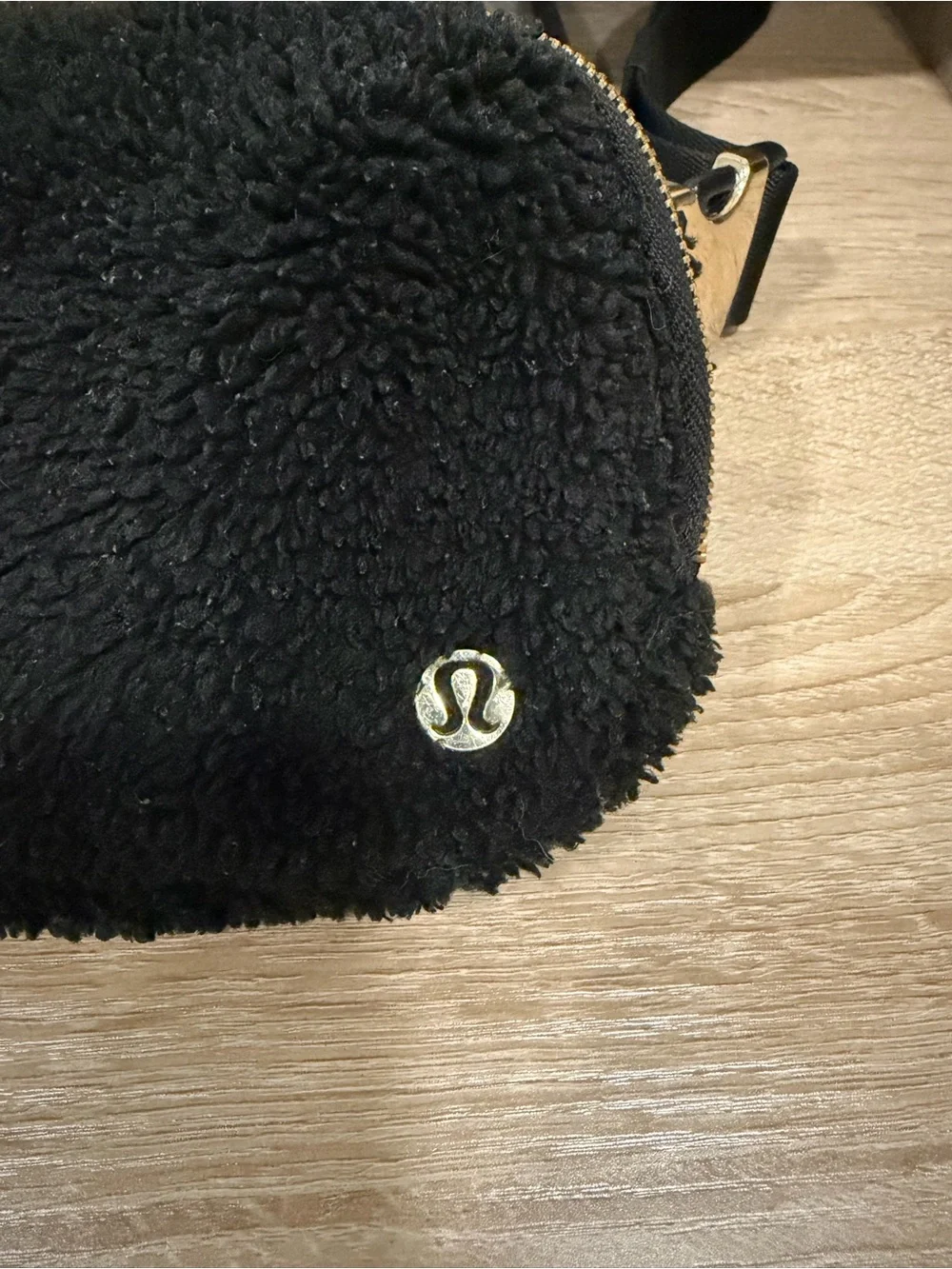 lululemon Black Sherpa Crossbody with Gold Zipper - Picture 7 of 8